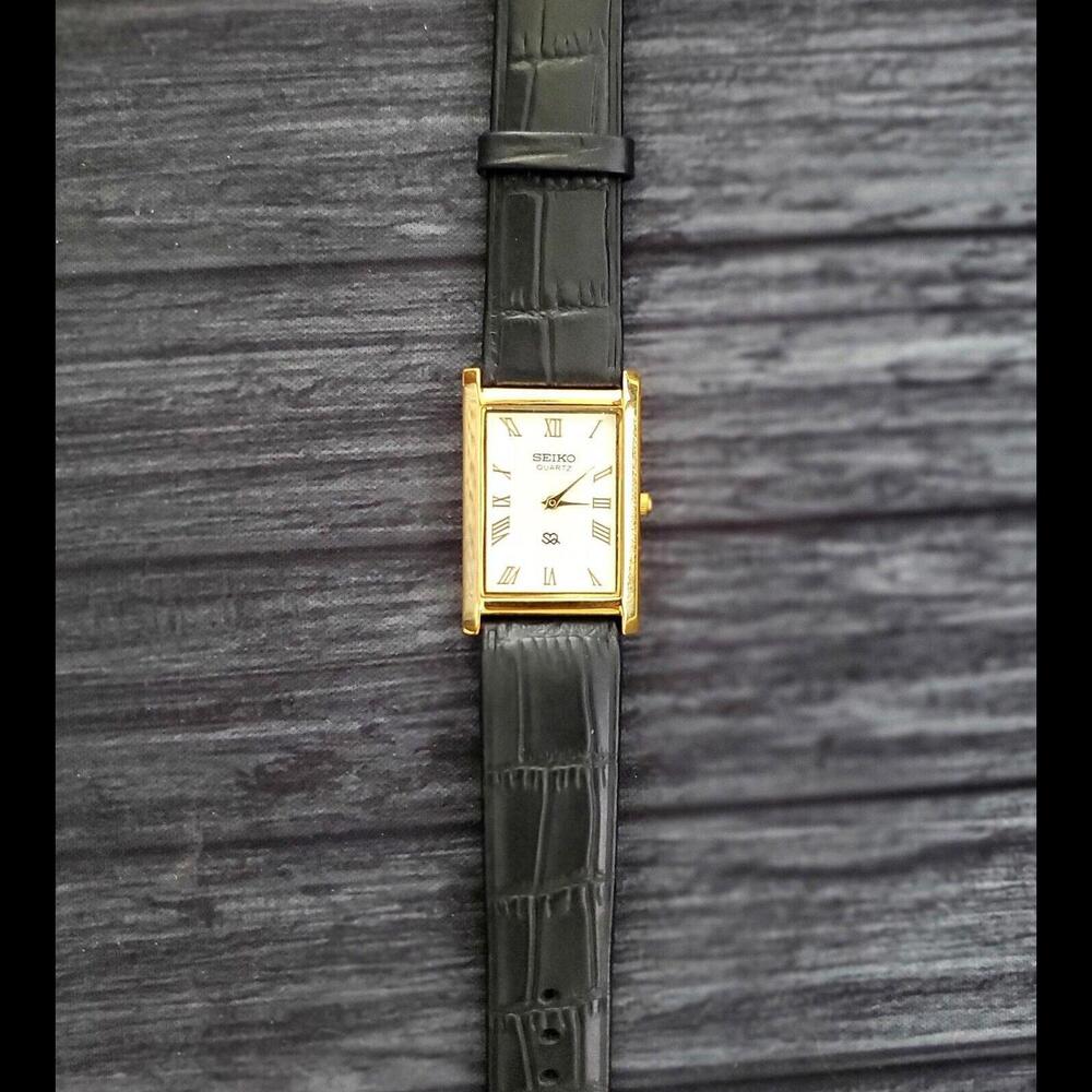*NOS‎ Seiko GOLD White Dial New Batt & Movt Men's Tank Watch